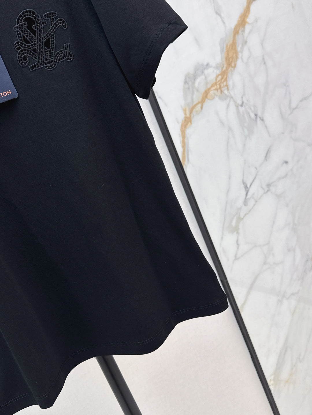 Louis 25ss embroidered t-shirt