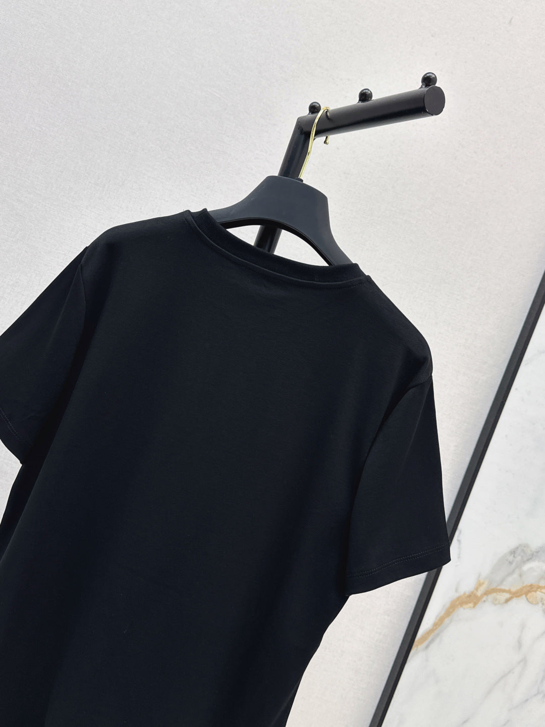 Louis 25ss embroidered t-shirt