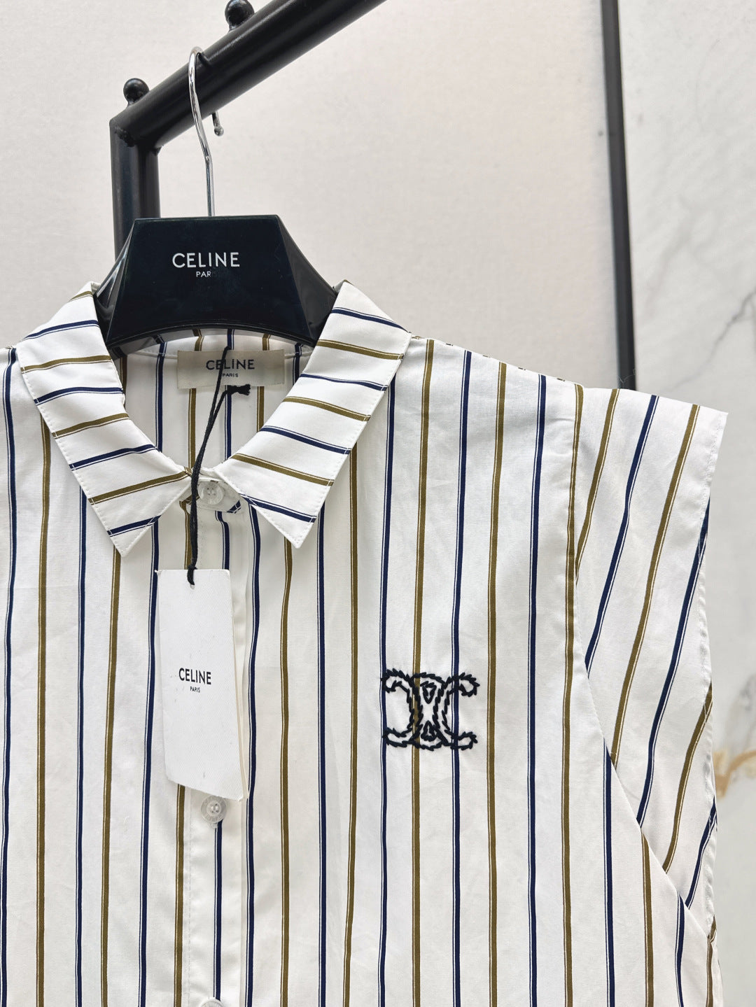 Celi 25ss sleeveless shirt