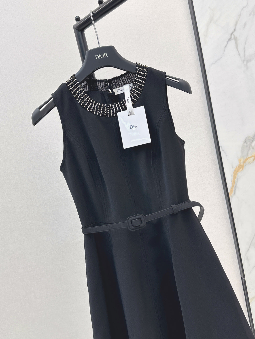 CD 25SS sleeveless dress
