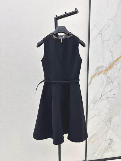 CD 25SS sleeveless dress