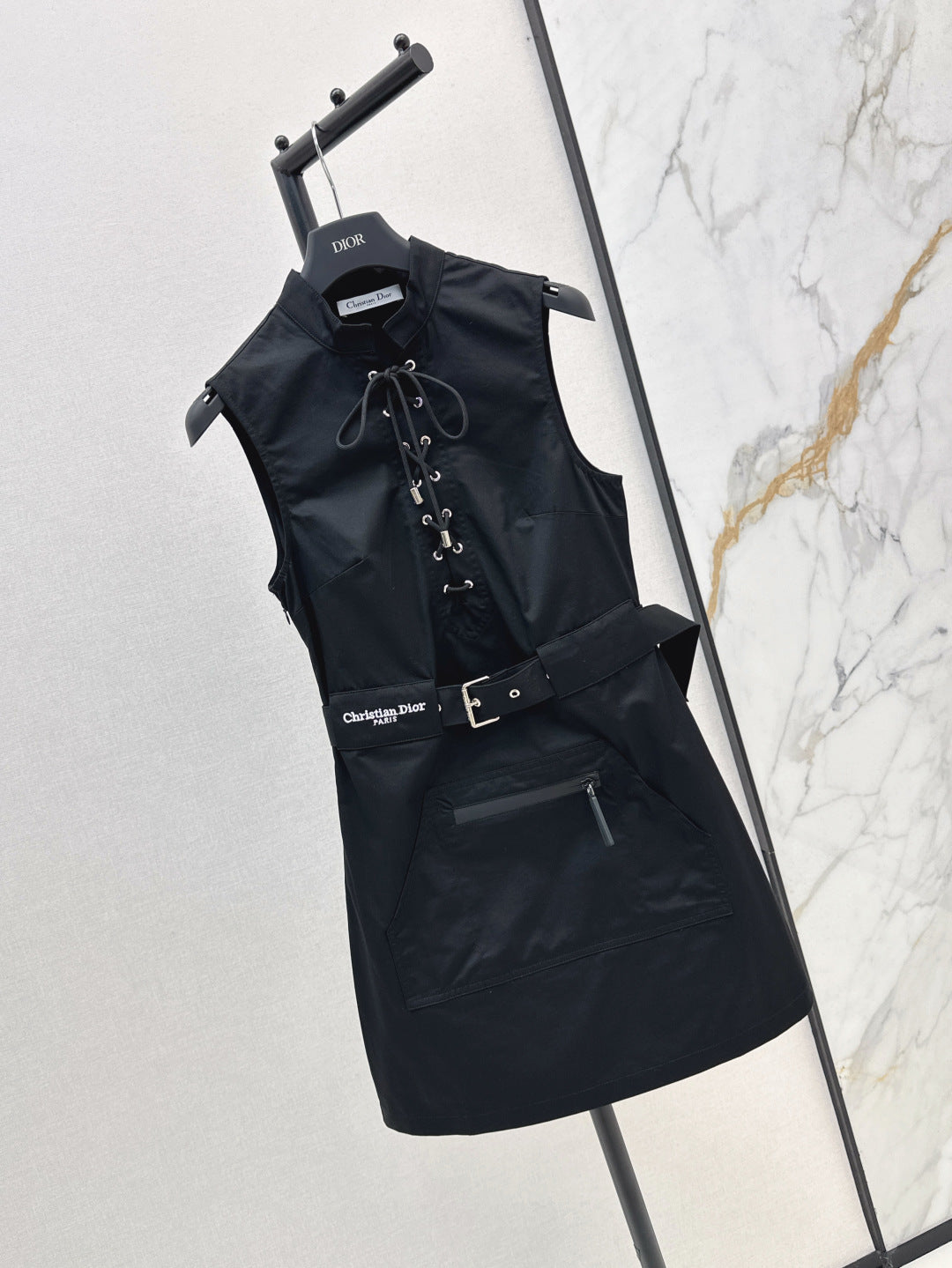 CD 25SS sleeveless dress
