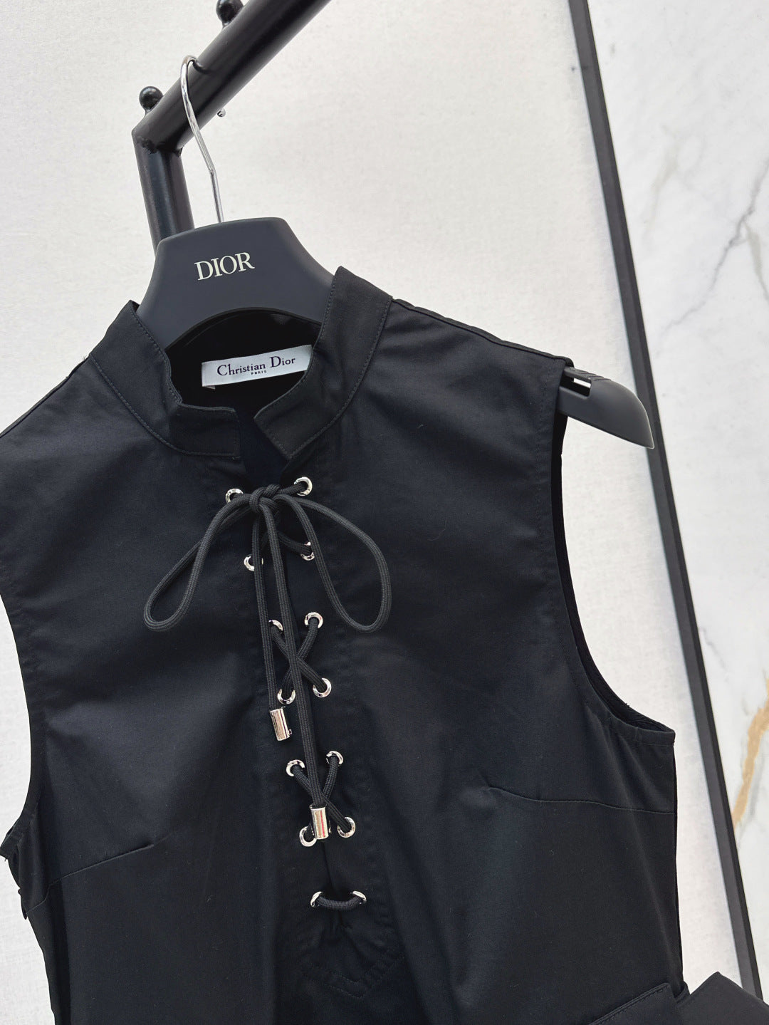 CD 25SS sleeveless dress