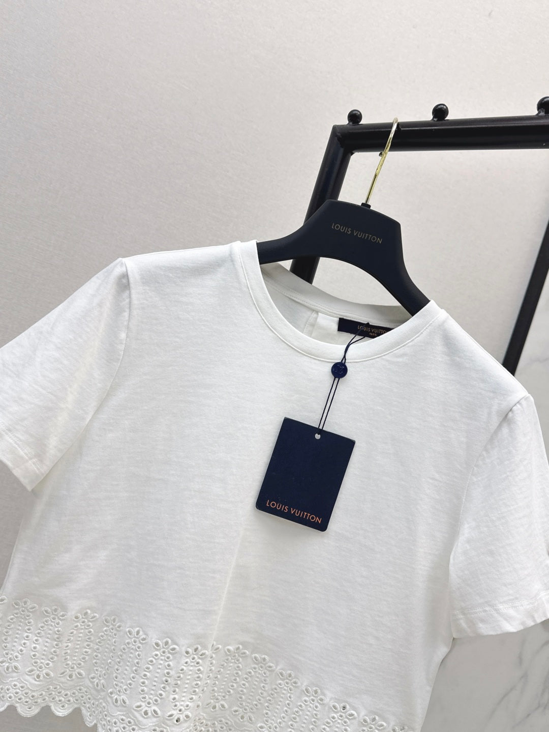 Louis 25ss embroidered t-shirt