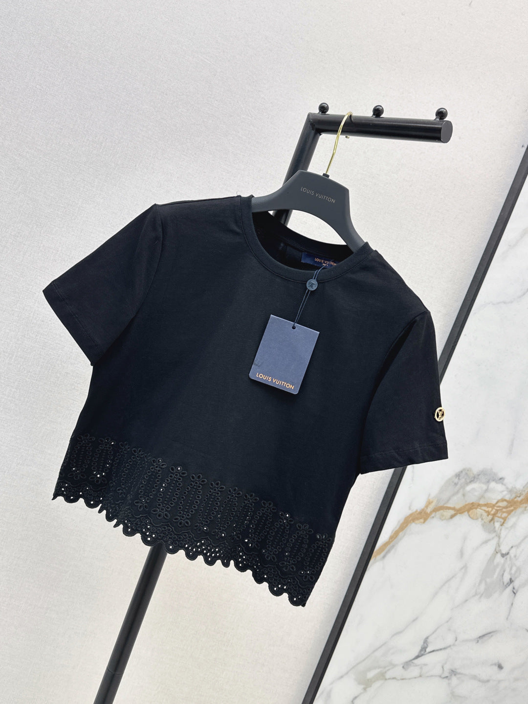 Louis 25ss embroidered t-shirt