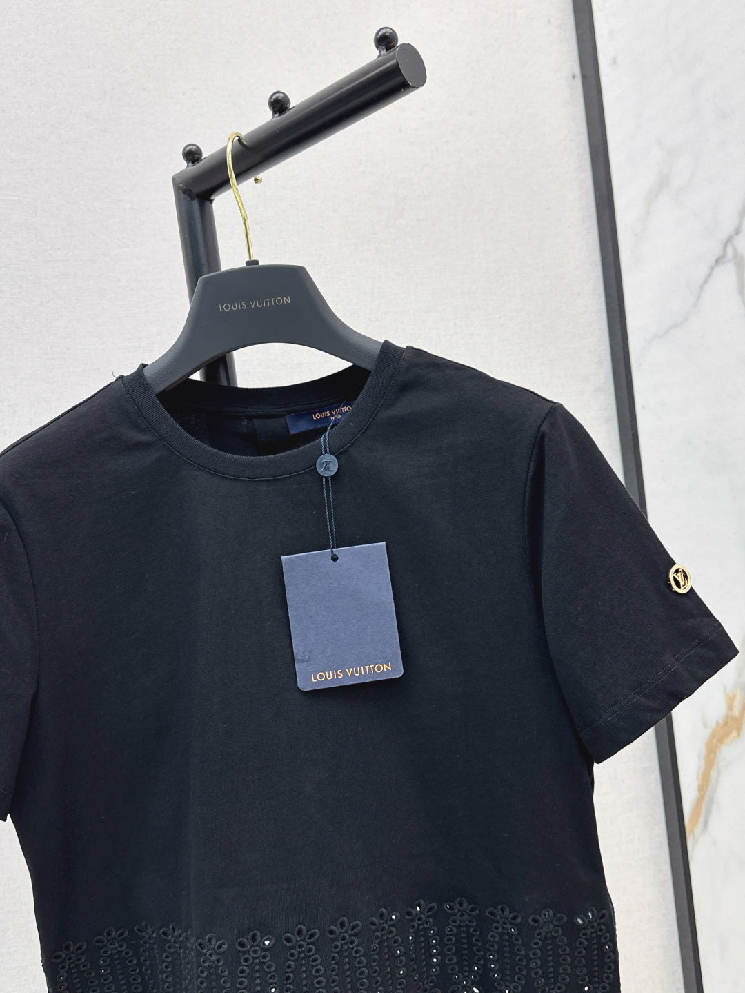 Louis 25ss embroidered t-shirt