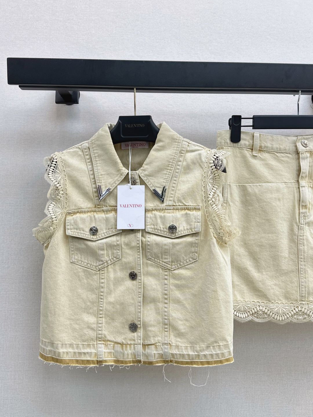Louis 25ss lace suit