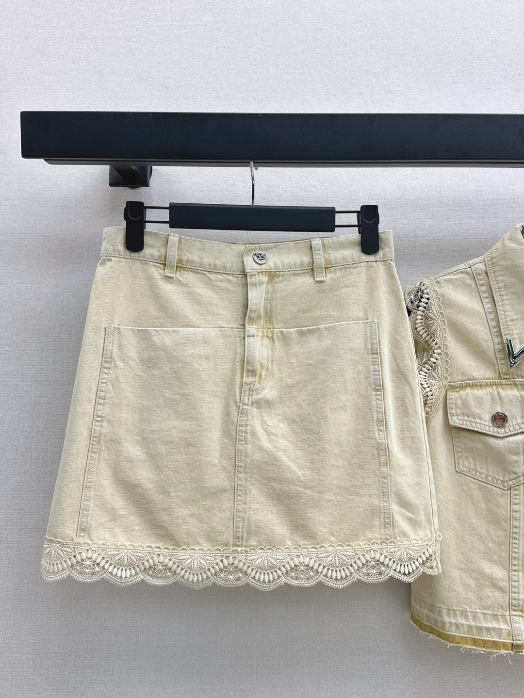 Louis 25ss lace suit