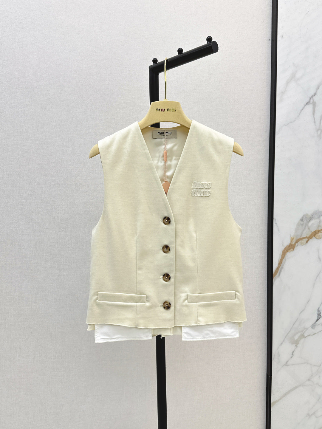 Miu 25ss vest