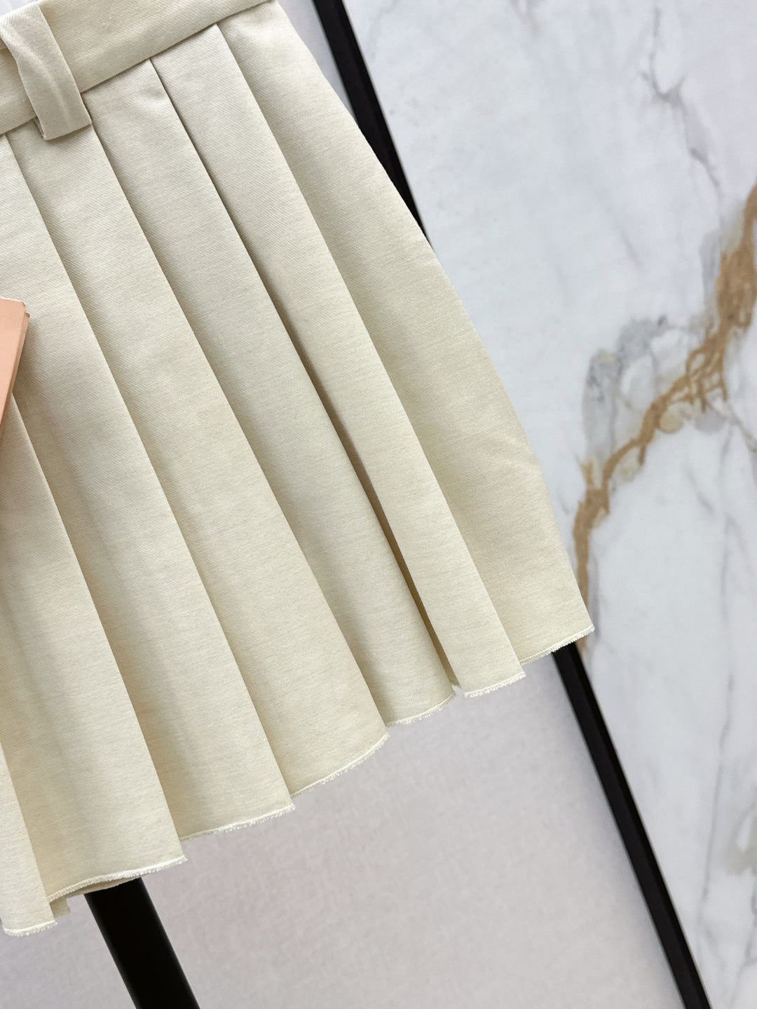 Miu 25ss pleated skirt