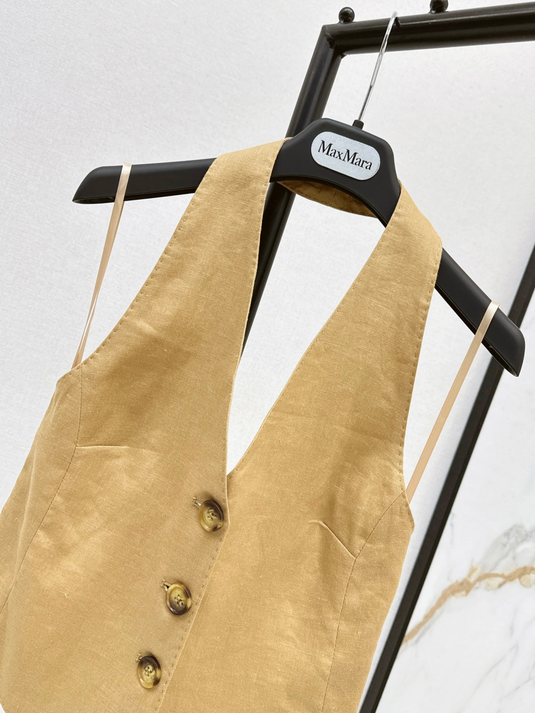 Max 25ss linen vest
