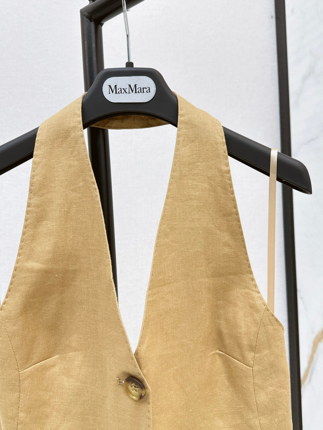 Max 25ss linen vest