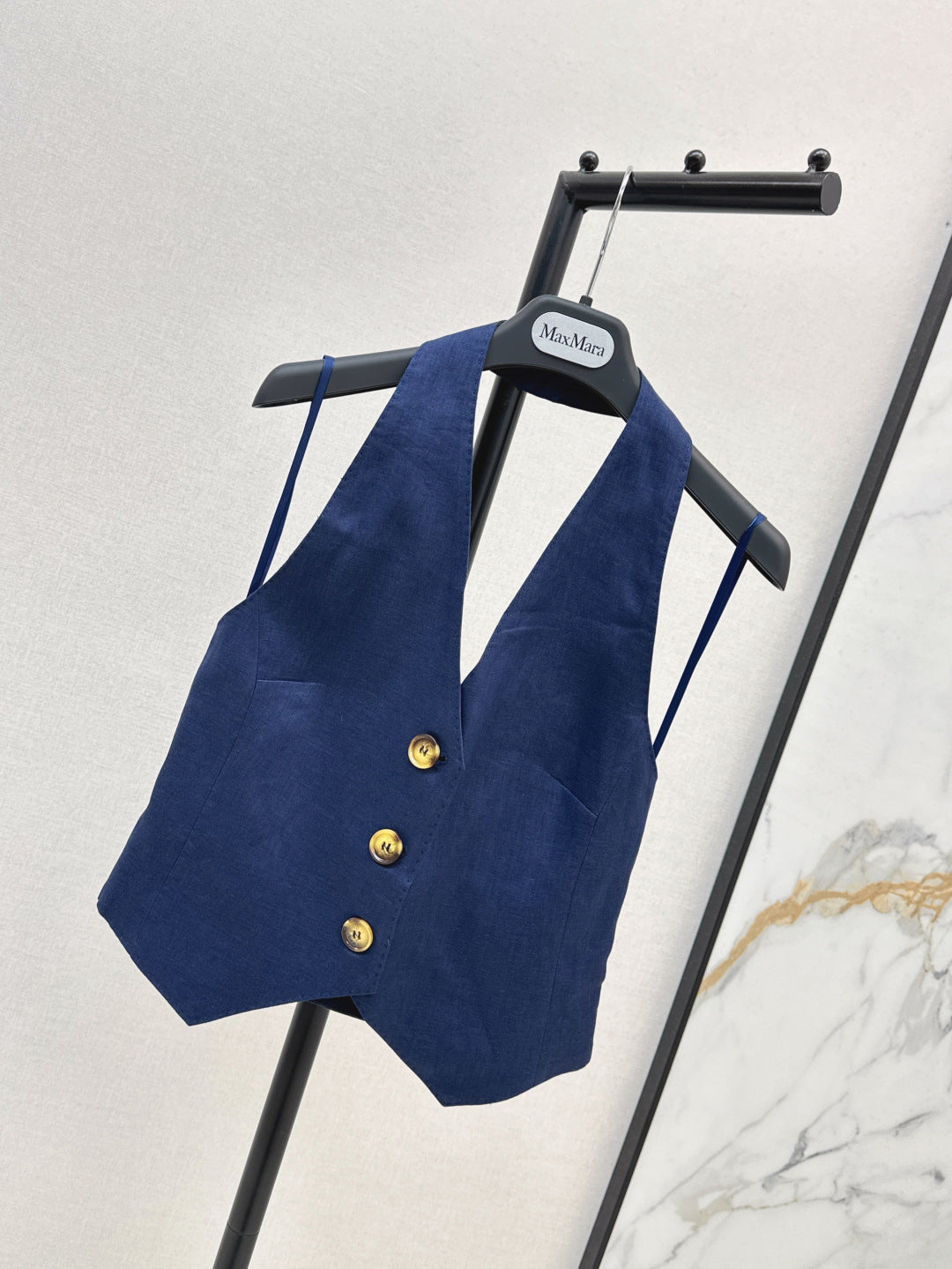 Max 25ss linen vest