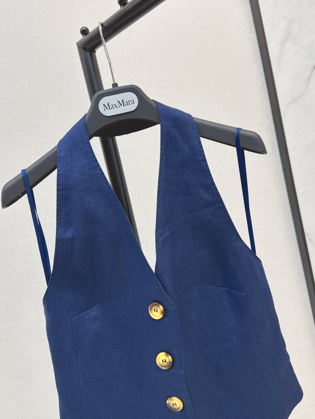 Max 25ss linen vest
