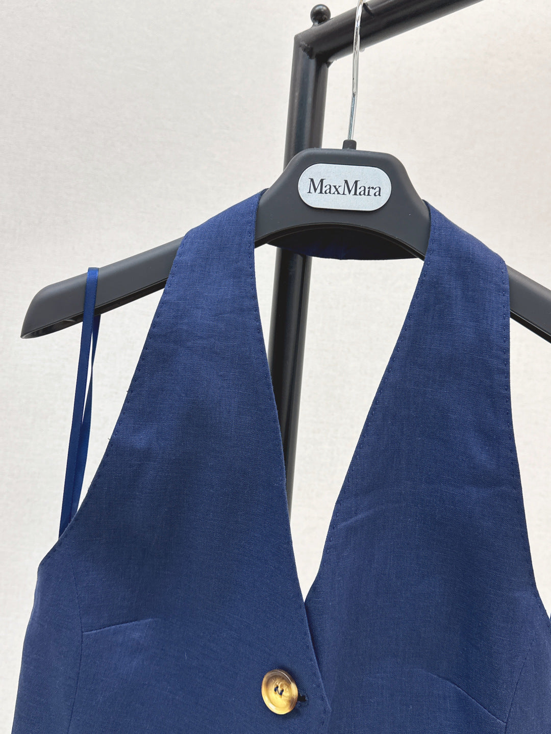 Max 25ss linen vest
