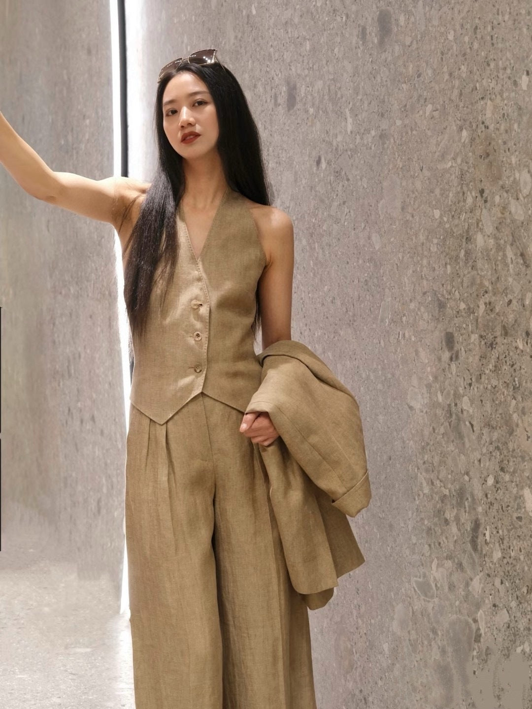 Max 25ss linen vest