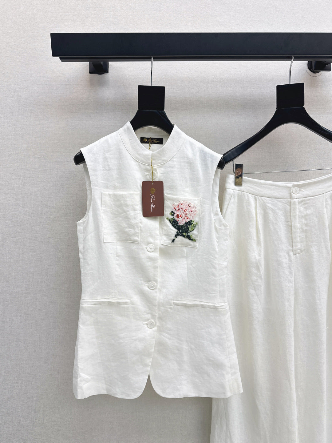 Loro 25ss linen suit