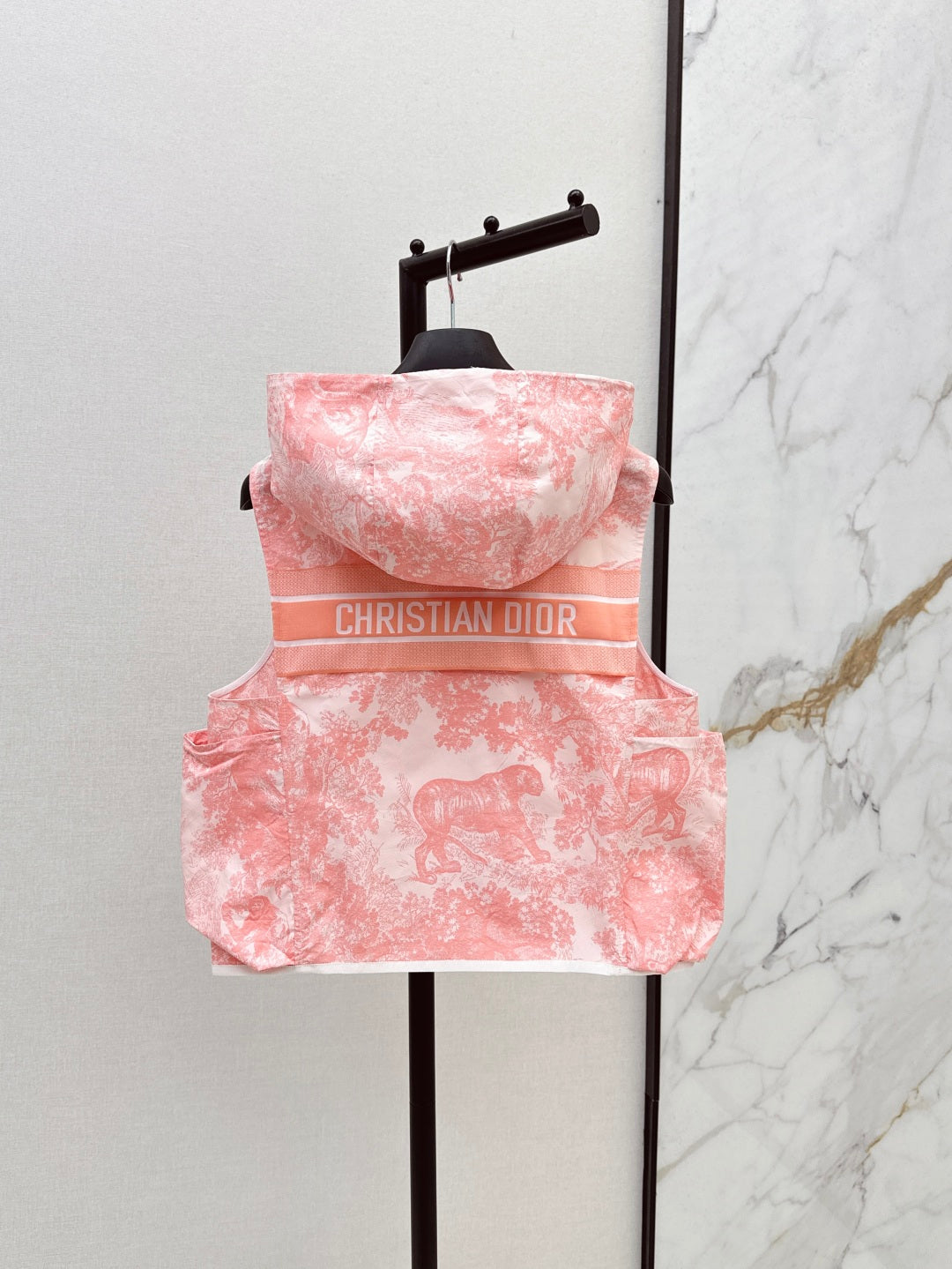 CD 25SS sleeveless jacket