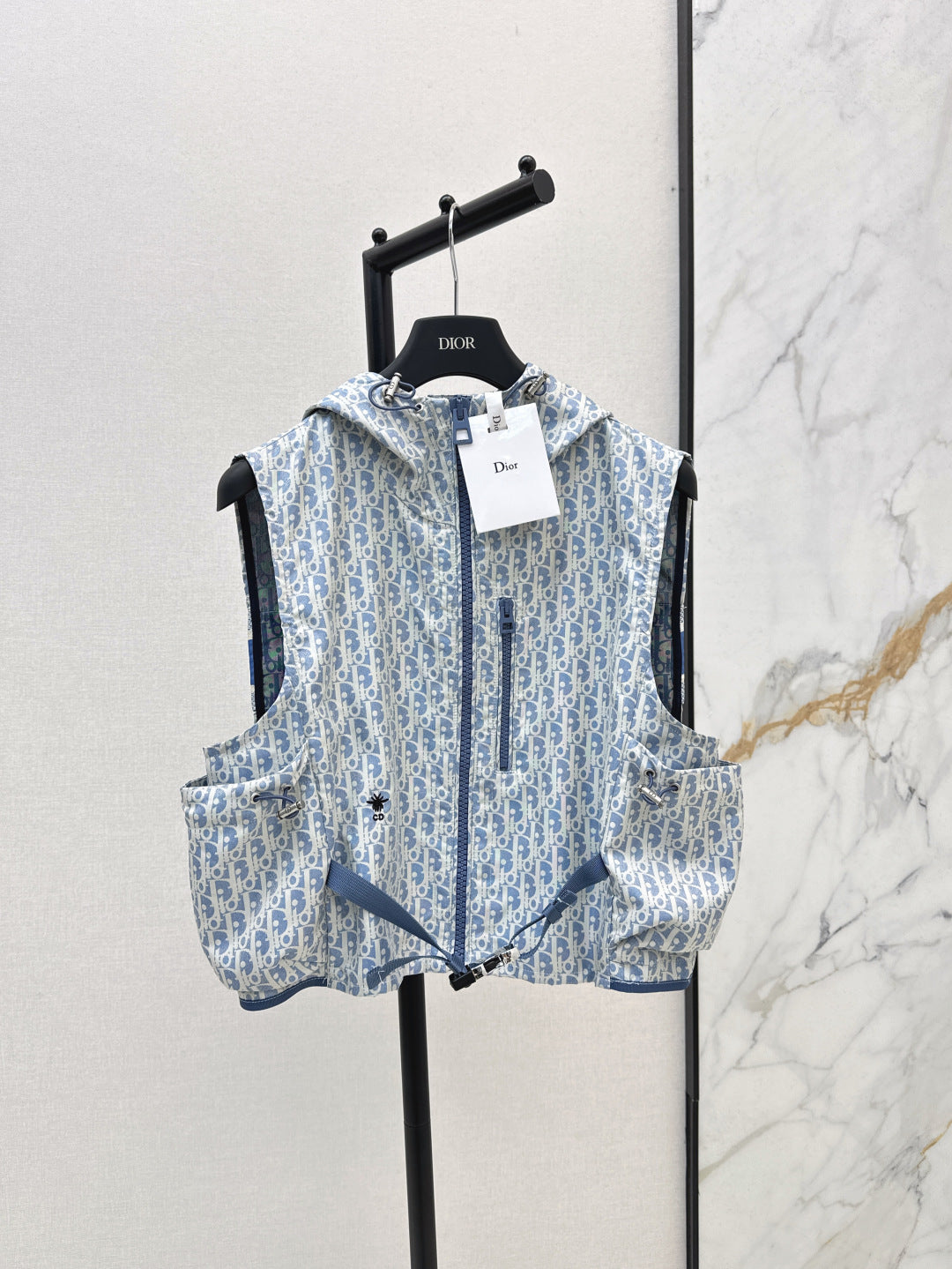 CD 25SS MISS D sleeveless jacket