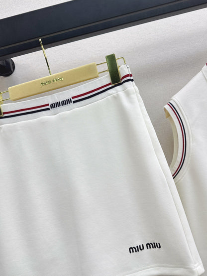 Miu 25ss vest skirt set