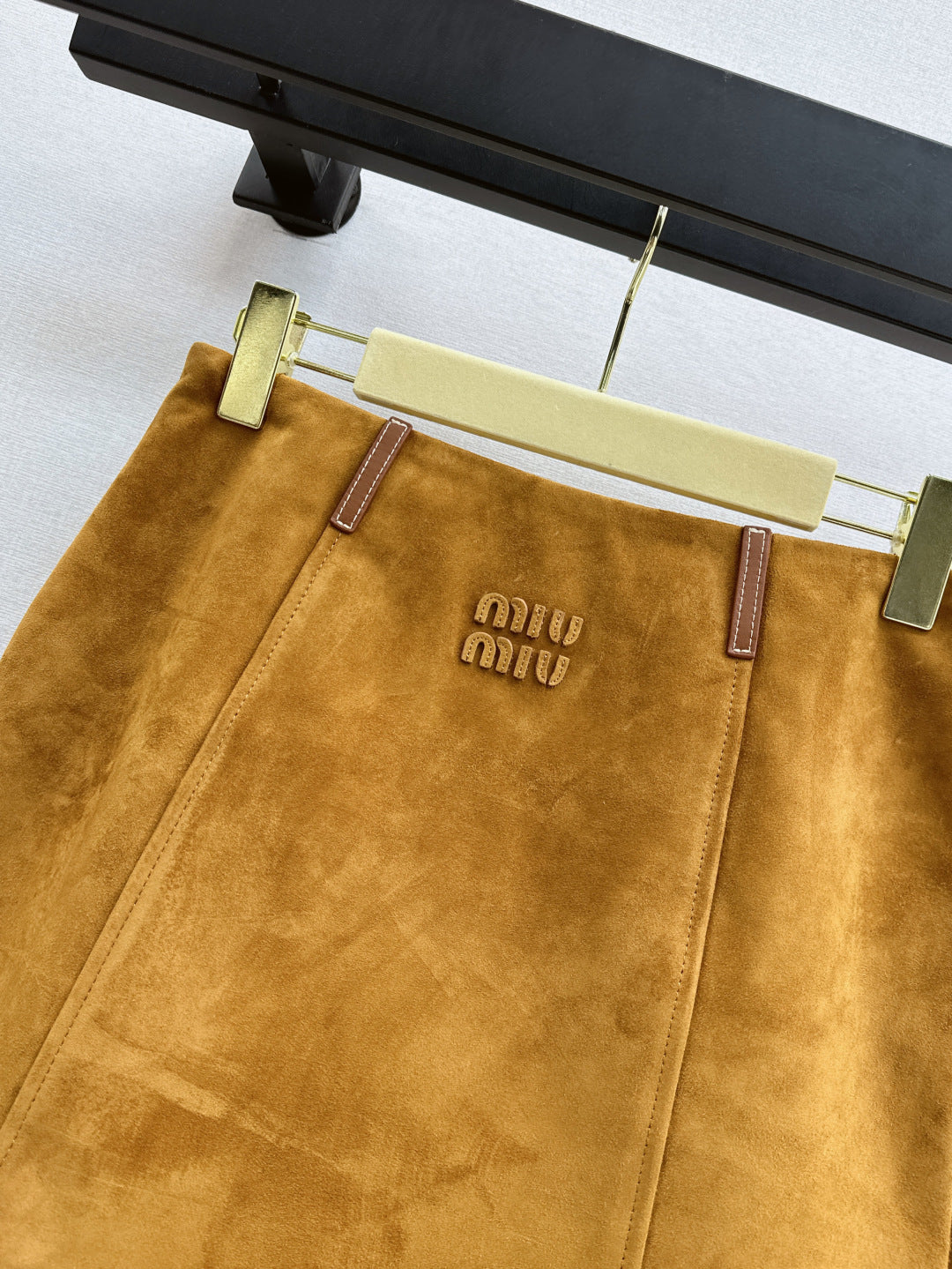 Miu 25ss suede skirt