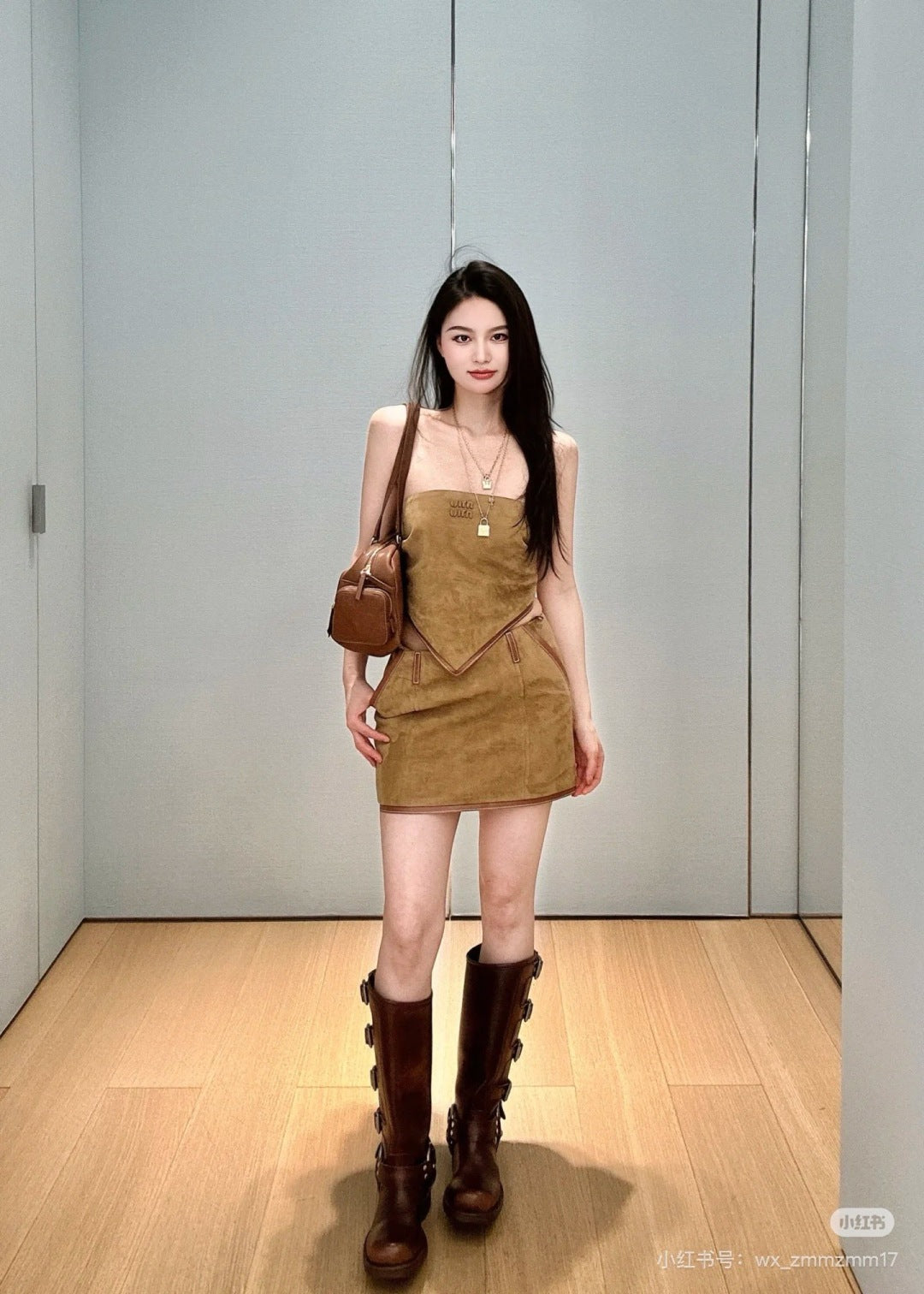 Miu 25ss suede skirt