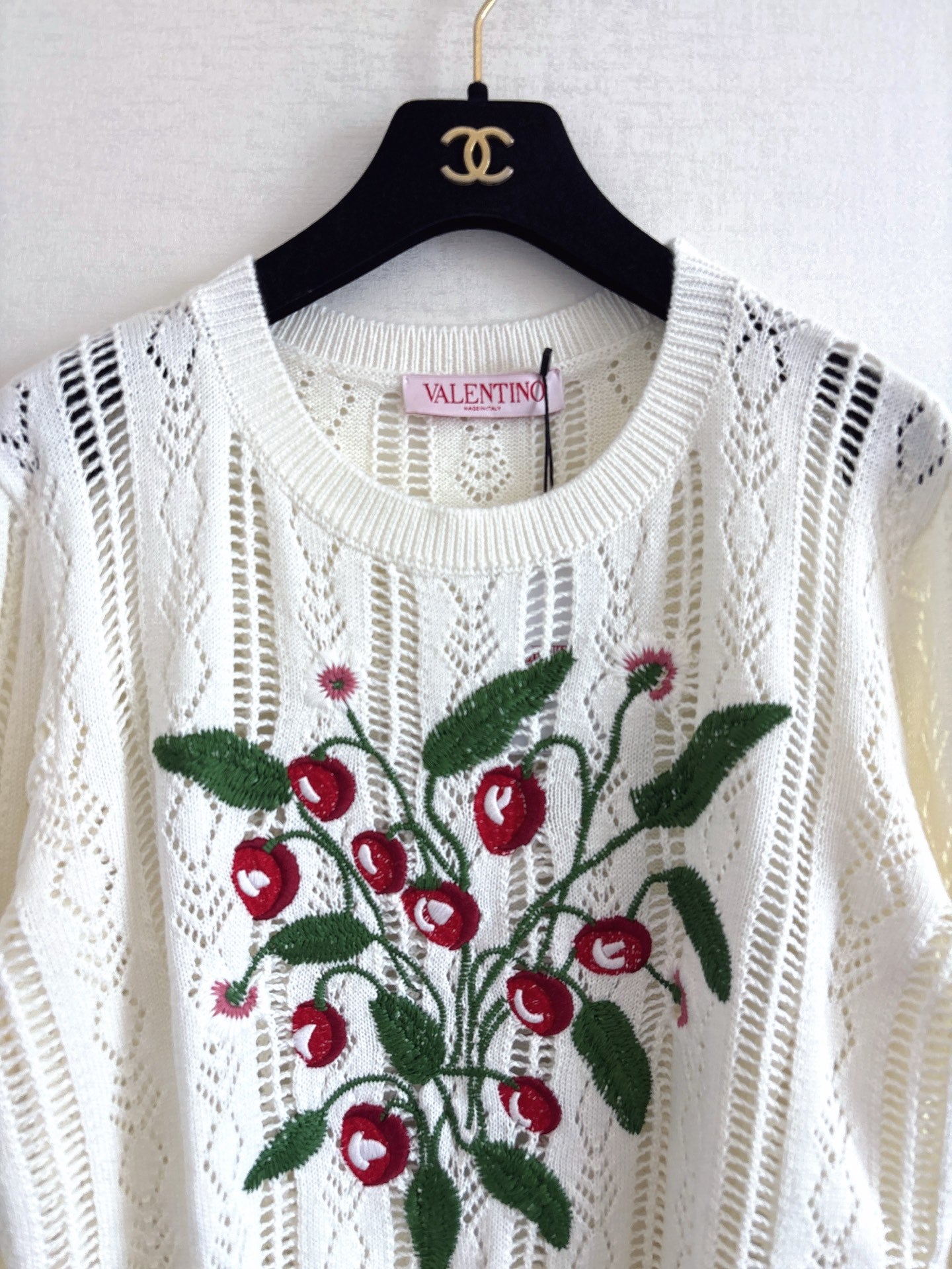 Valen 25fw hollow sweater