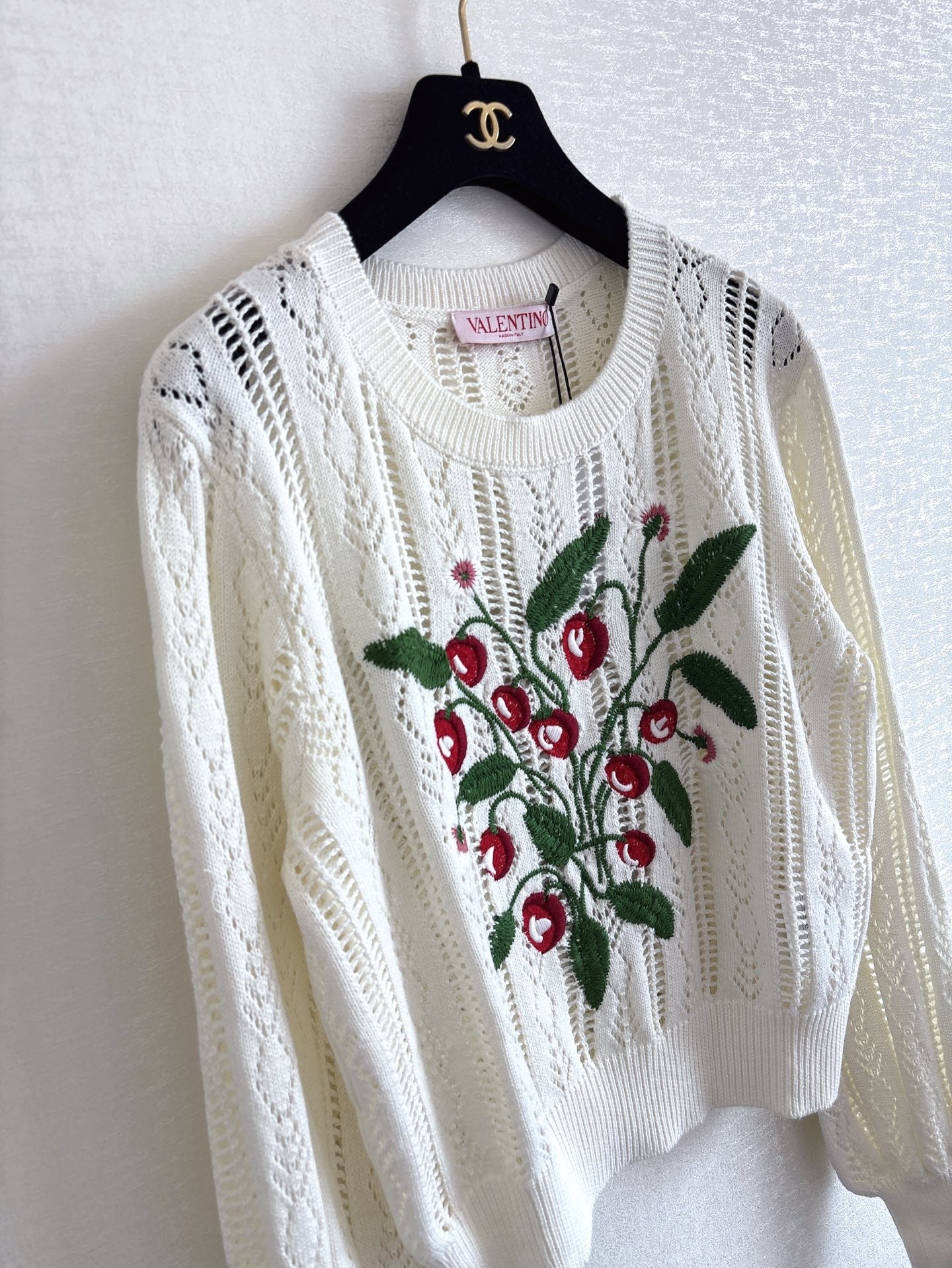 Valen 25fw hollow sweater