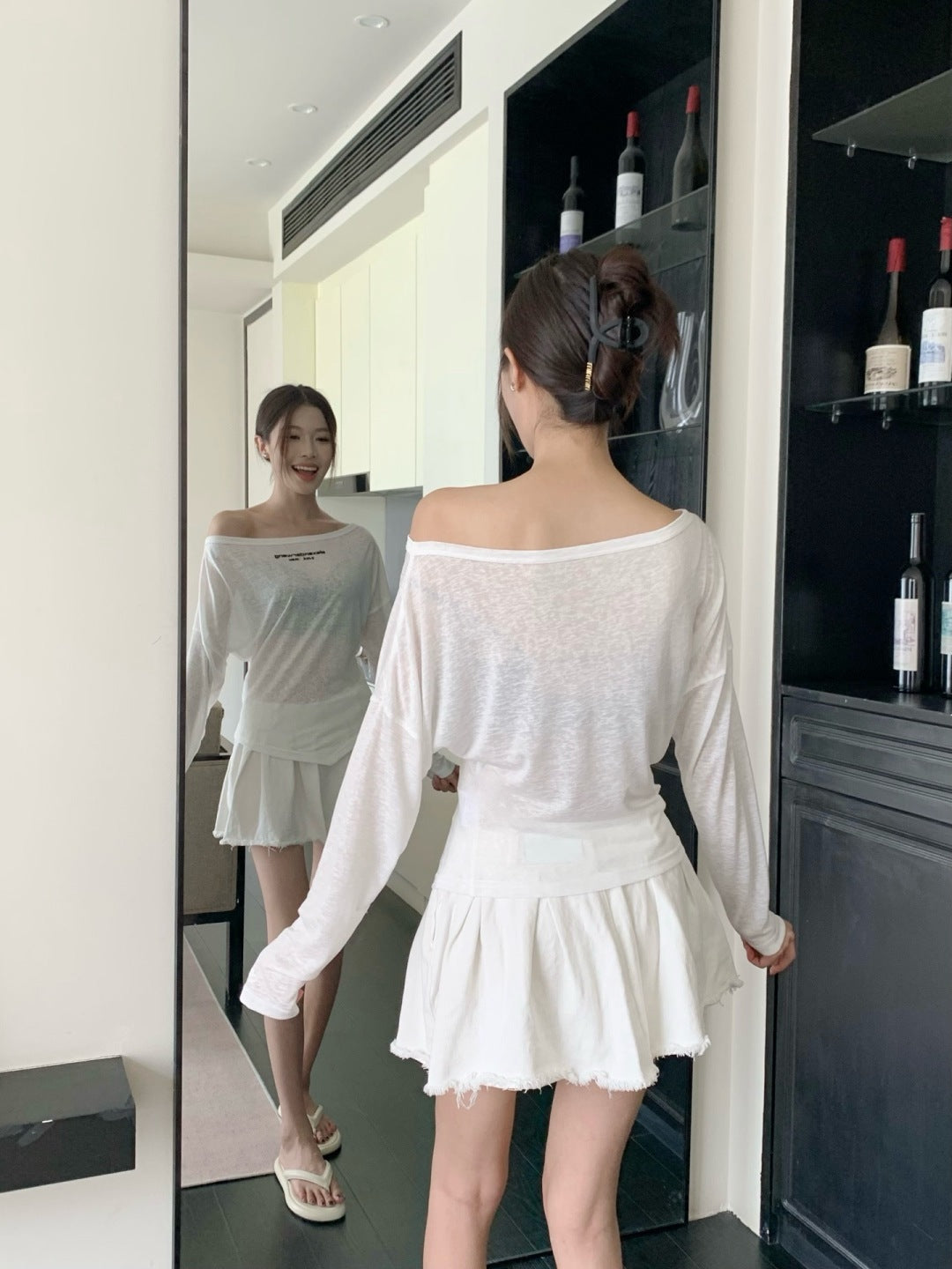 Wang 25ss off-shoulder shirt