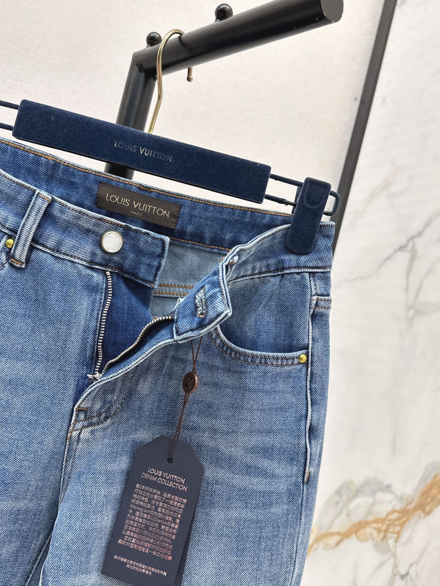 Louis 25ss flared jeans