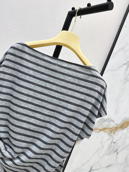 Miu 25ss off-shoulder t-shirt