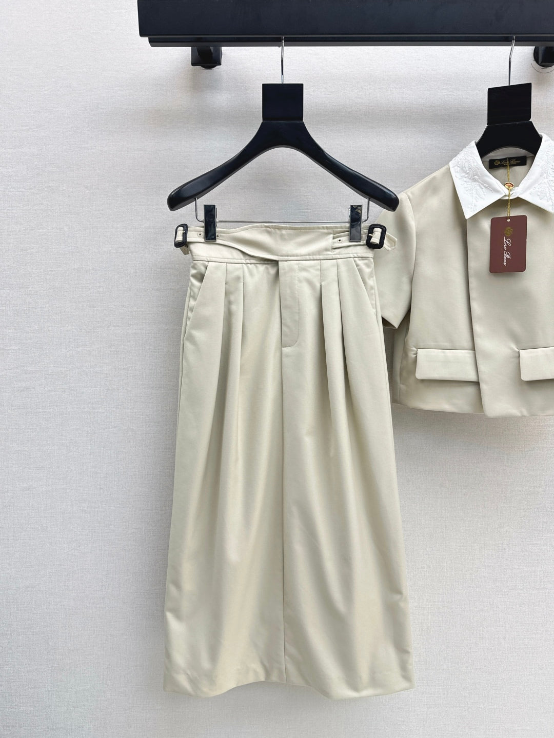 Loro 25ss suit