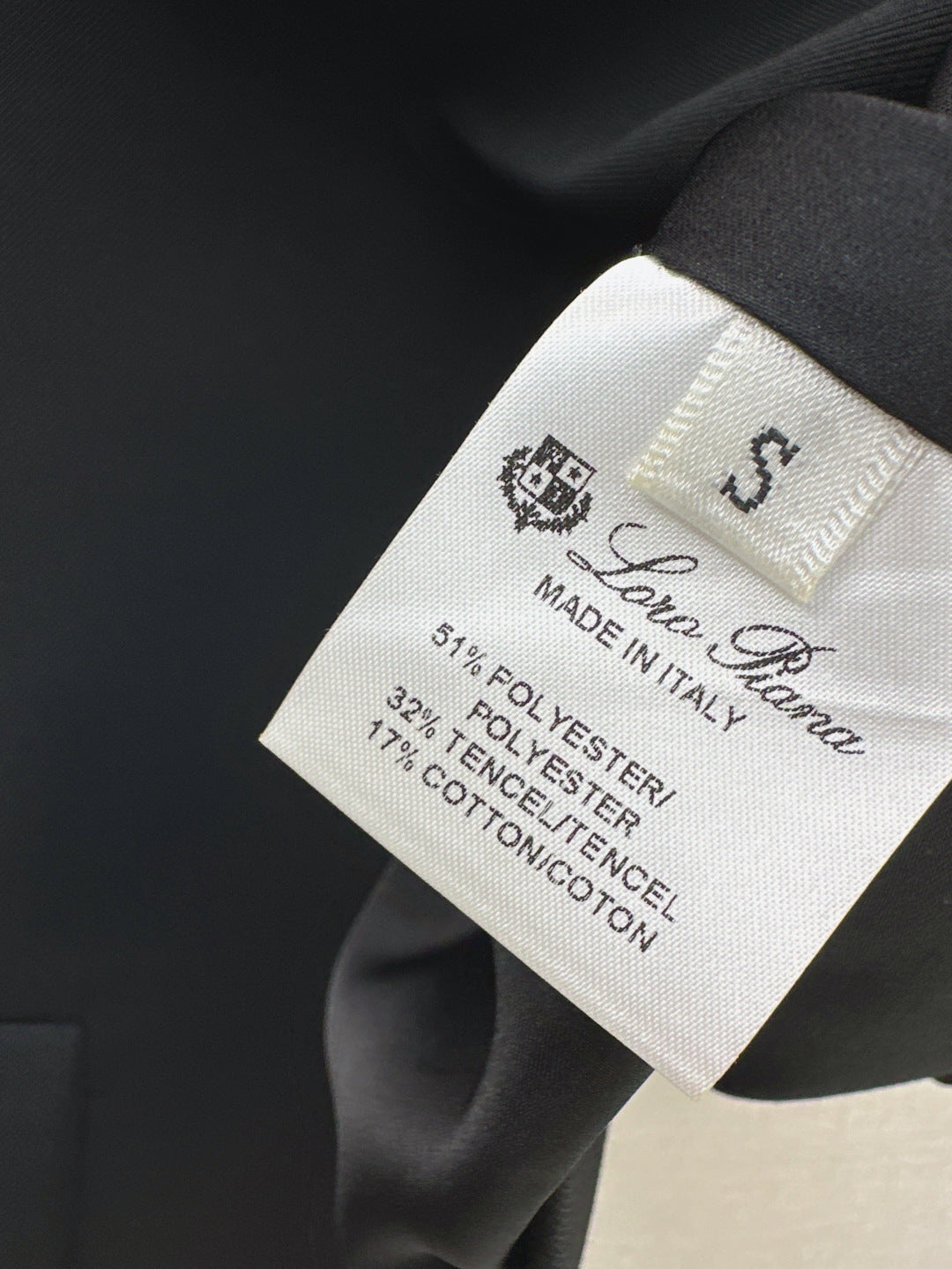 Loro 25ss suit