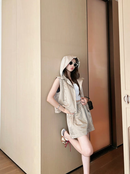 Fend 25ss sleeveless jacket