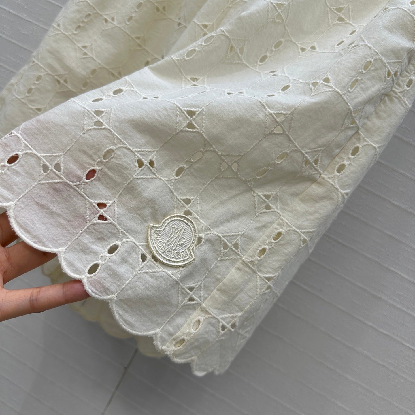 Monc 25ss embroidered suit