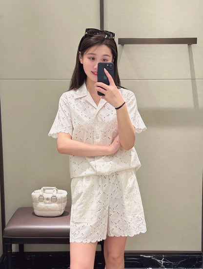 Monc 25ss embroidered suit