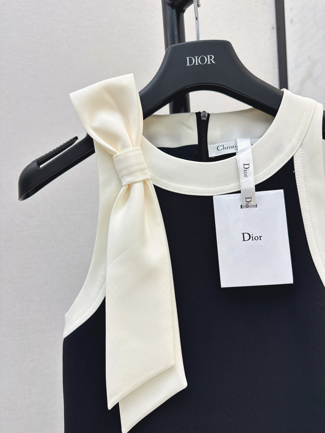 CD 25ss sleeveless dress