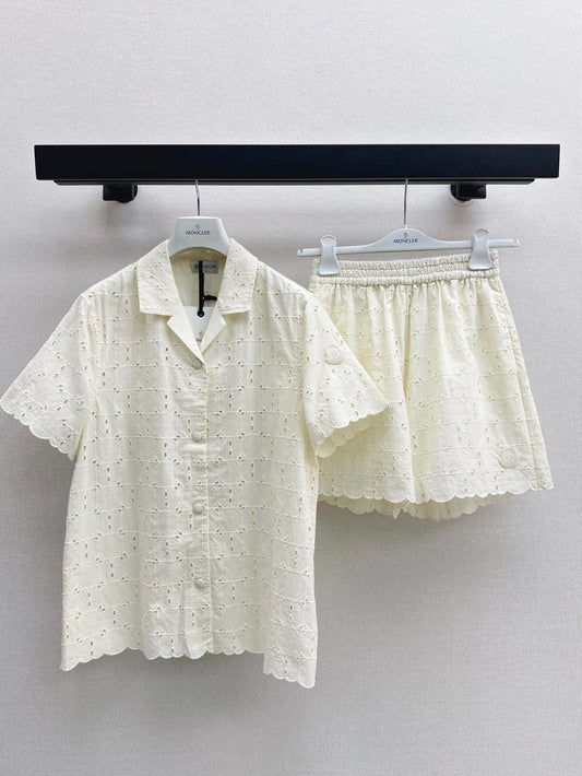 Monc 25ss embroidered suit
