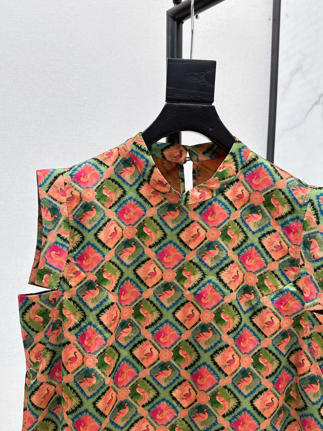 25ss Silk vest