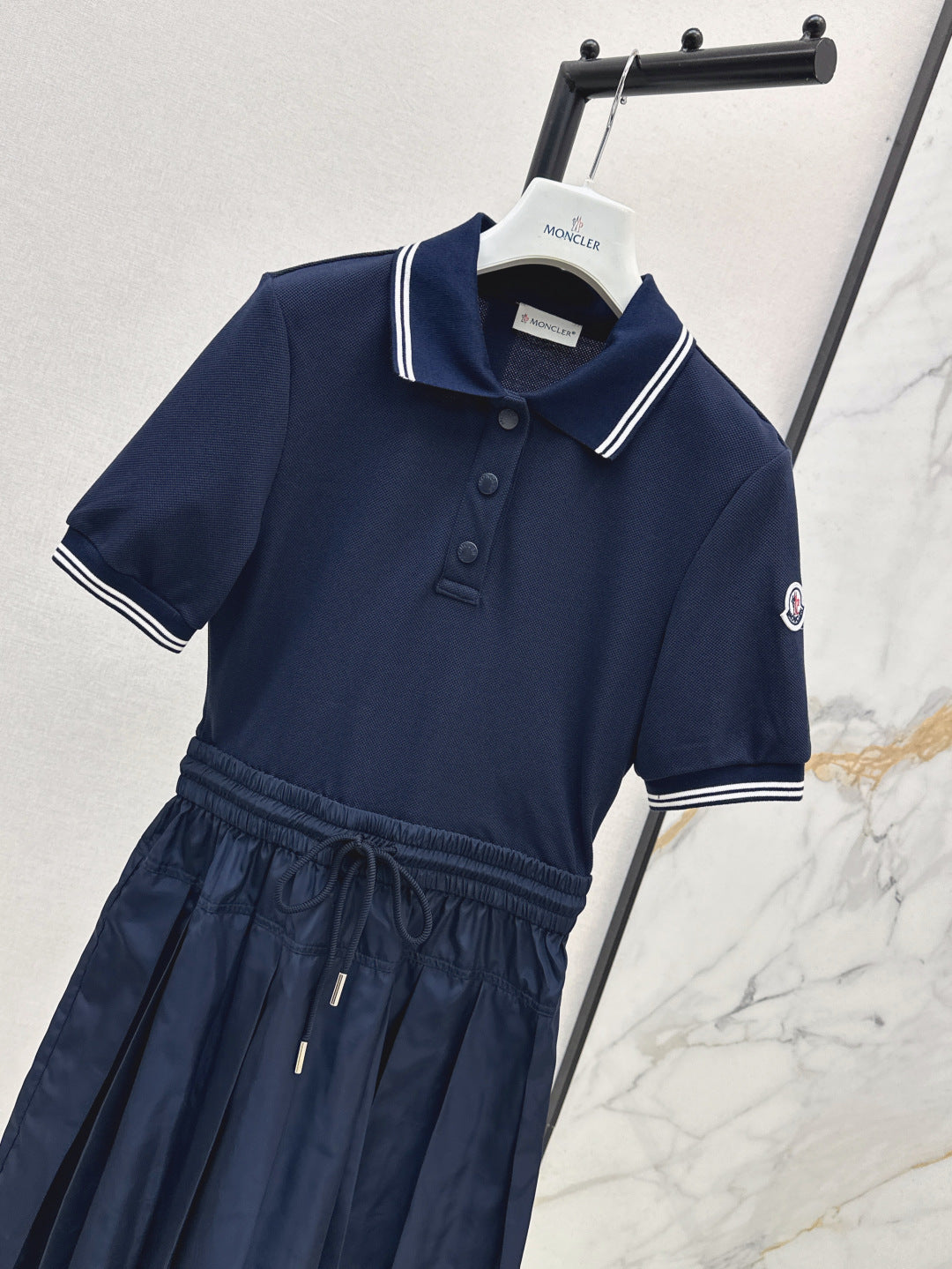 Monc 25ss drawstring dress