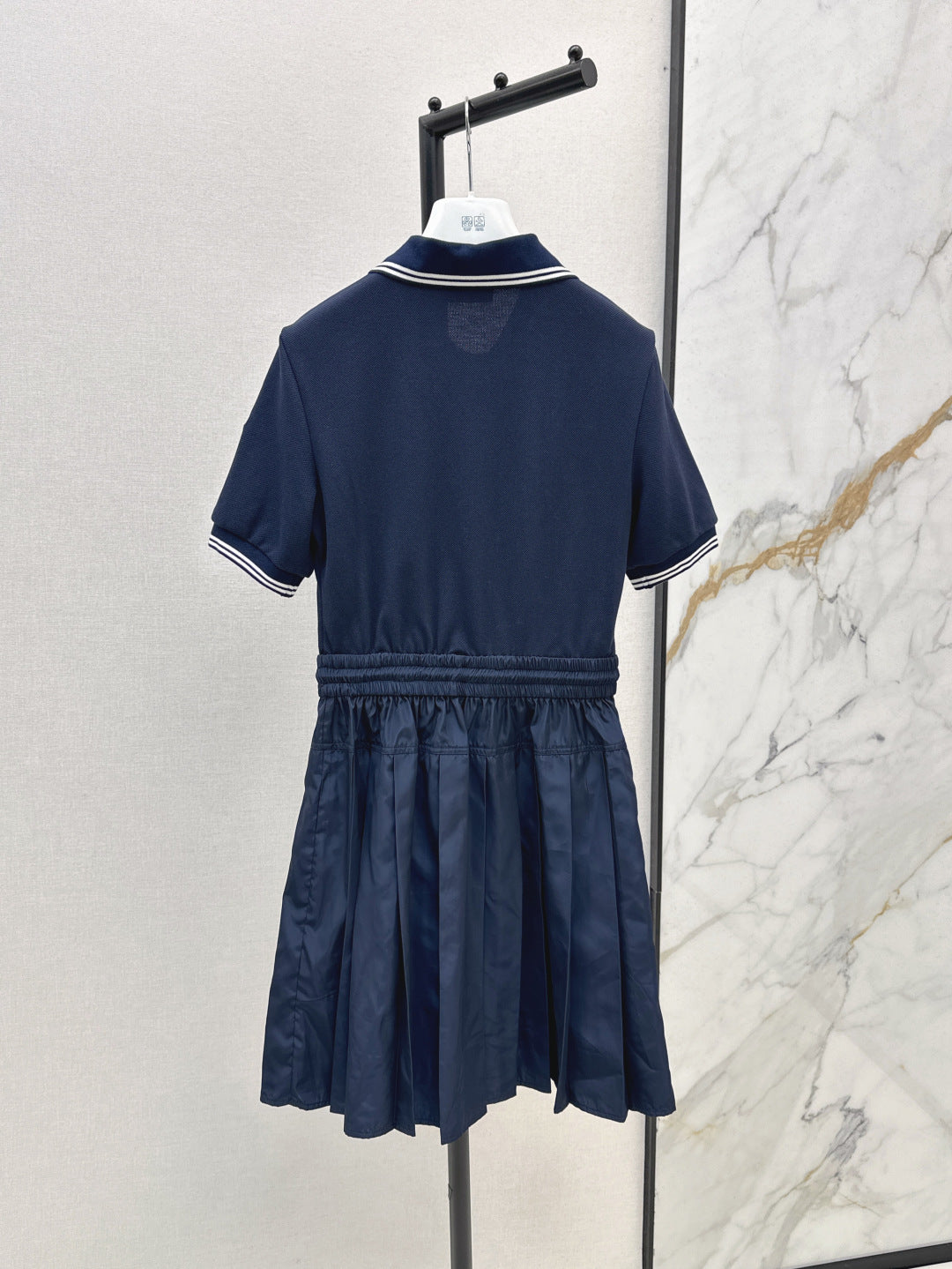 Monc 25ss drawstring dress