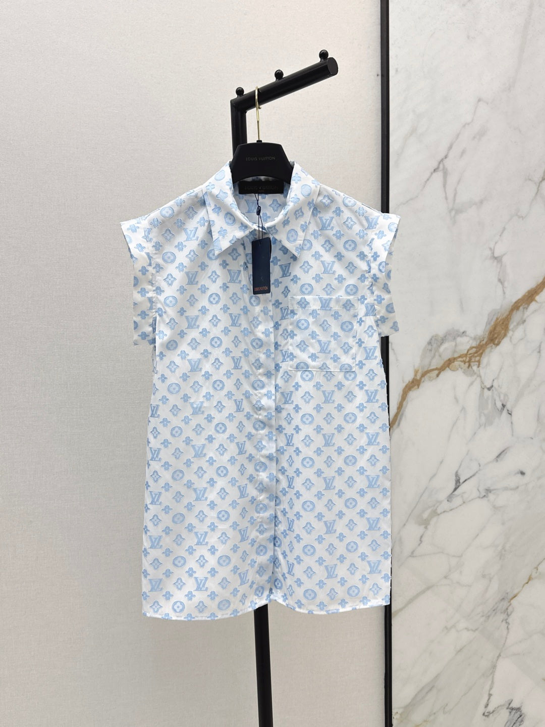 Louis 25ss sleeveless shirt