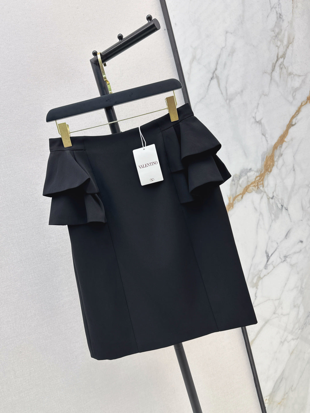 Valen 25ss ruffle skirt