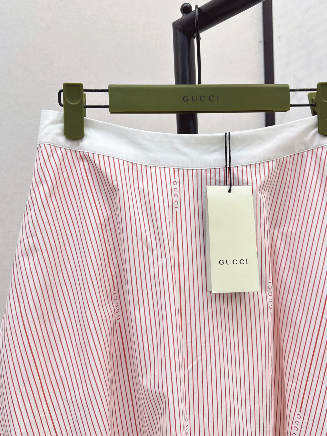 Guc 25ss striped skirt