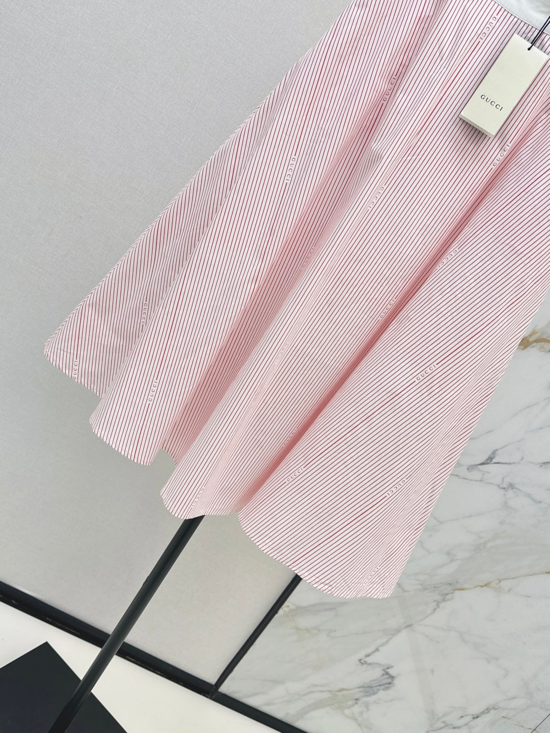 Guc 25ss striped skirt