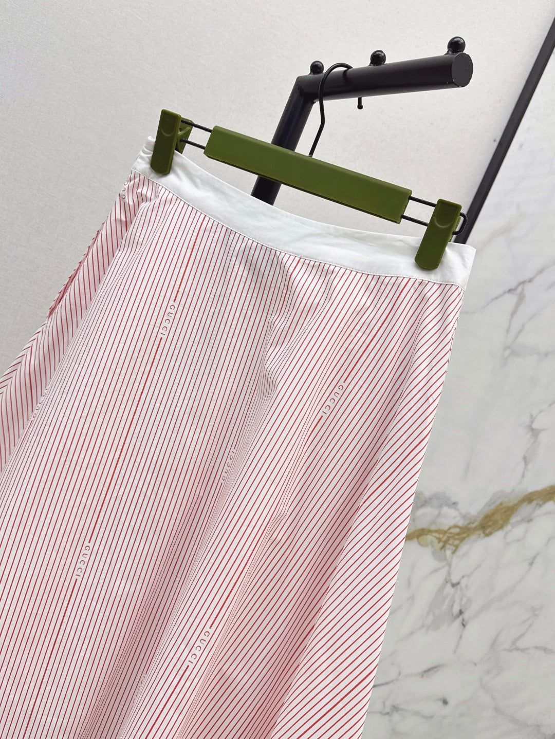 Guc 25ss striped skirt