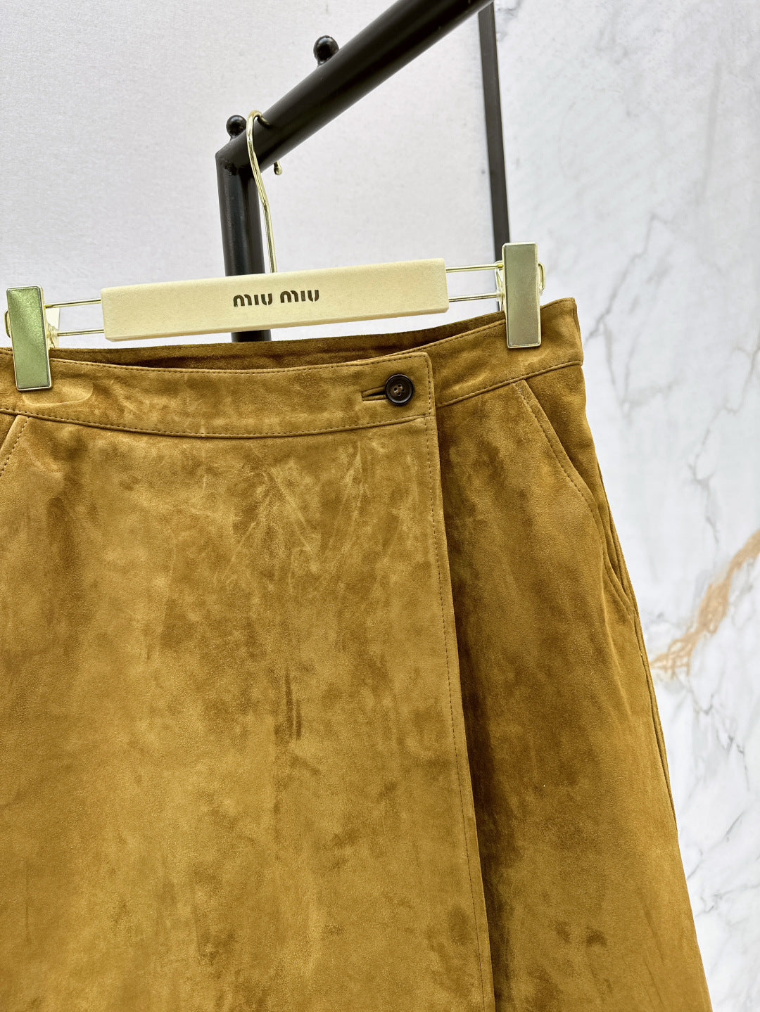 Miu 25ss suede skirt