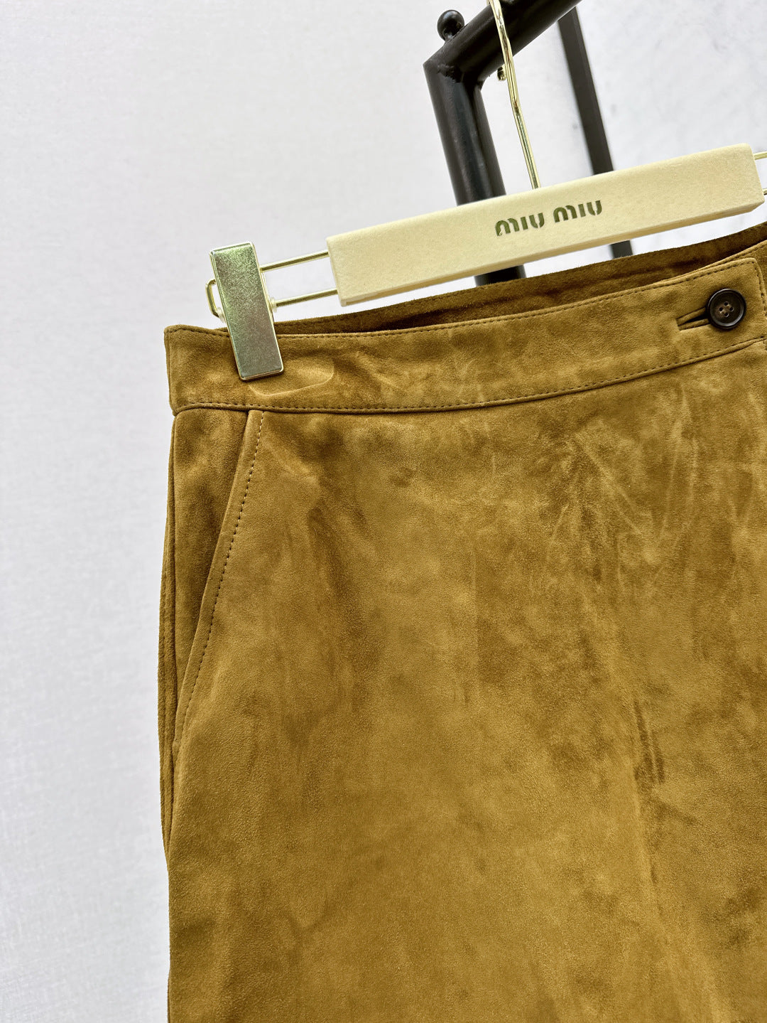Miu 25ss suede skirt