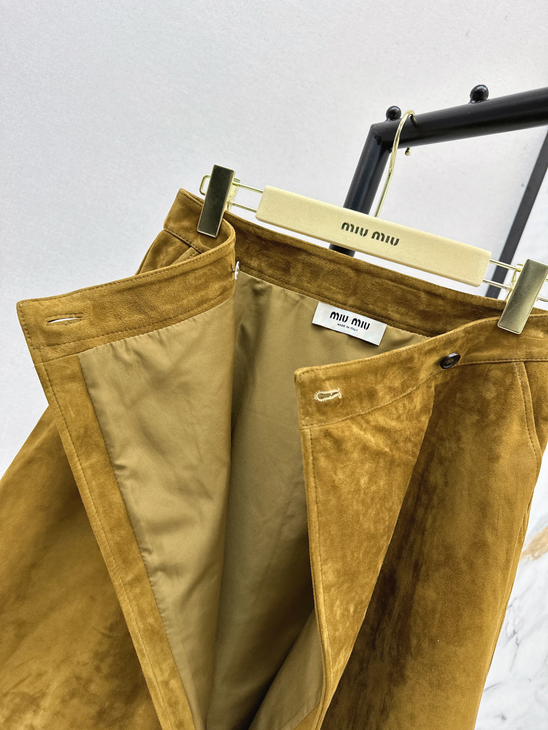 Miu 25ss suede skirt