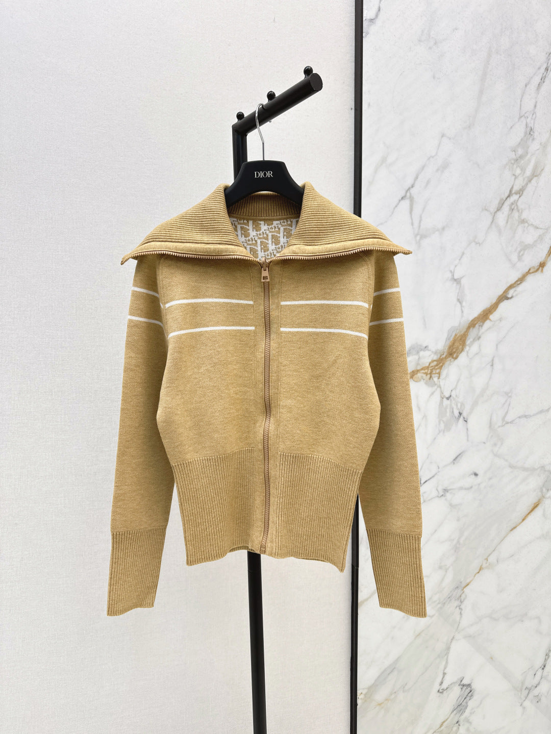 CD 25fw reversible jacket